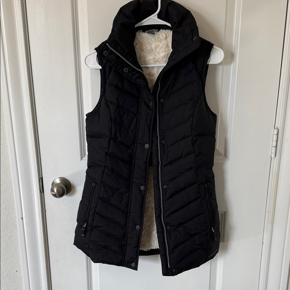 Eddie Bauer Jackets & Blazers - Eddie Bauer Women's Black Fur Lined Goose Down Vest
